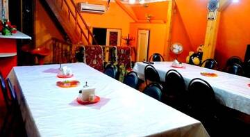 Трехместный номер в Гостинице Guest House Satis