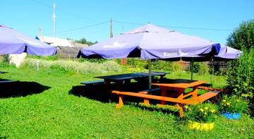 Четырехместный номер с общей ванной комнатой в Гостинице Guest House Satis